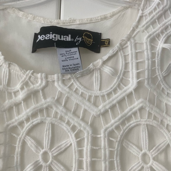 White ecru lace dress - Picture 3 of 7